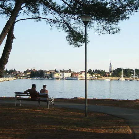 Nela, 700 M From The Beach * Novigrad Istria