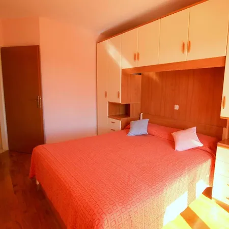 Nela, 700 M From The Beach Novigrad Istria