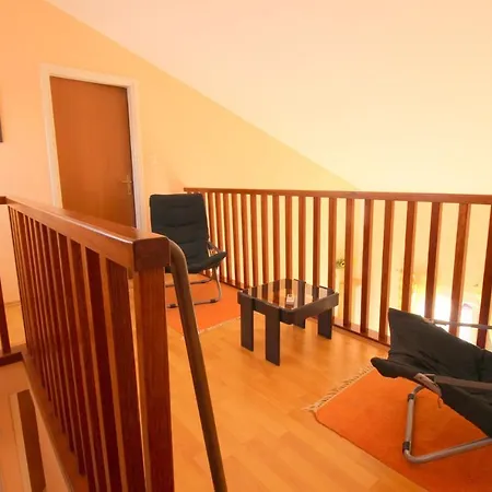Apartmán Nela, 700 M From The Beach