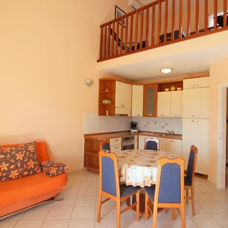 Nela, 700 M From The Beach Novigrad Istria