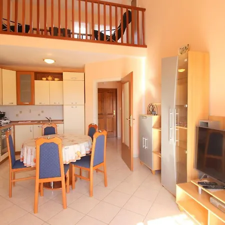 Nela, 700 M From The Beach Novigrad Istria