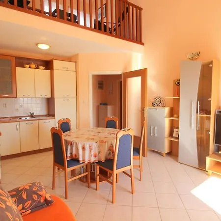 Nela, 700 M From The Beach * Novigrad Istria
