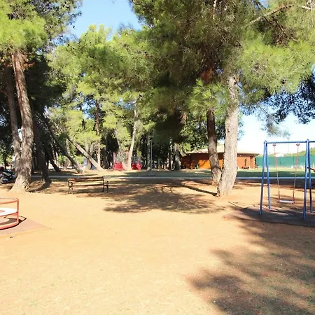 Nela, 700 M From The Beach *