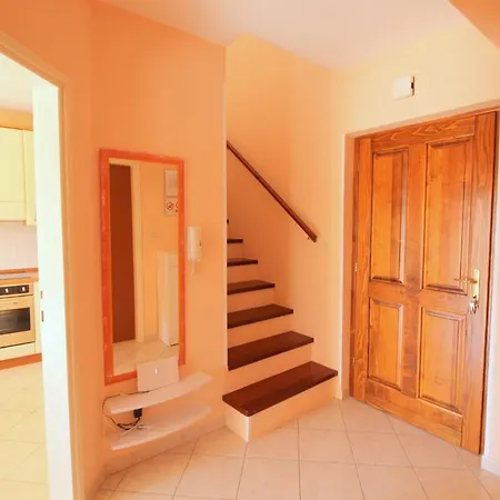 Nela, 700 M From The Beach Apartment *